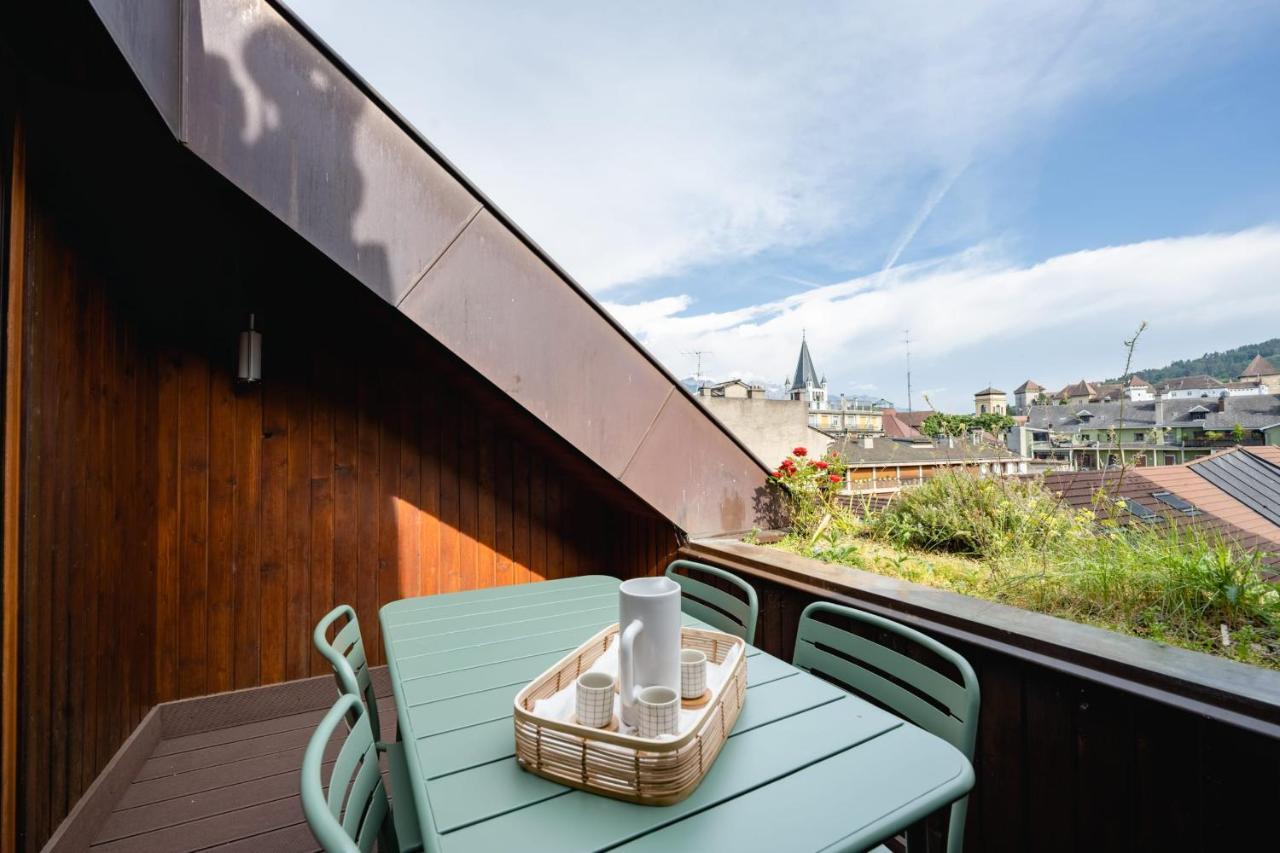 Le Duplex Vaugelas Atypique En Plein Centre Ville Annecy Buitenkant foto